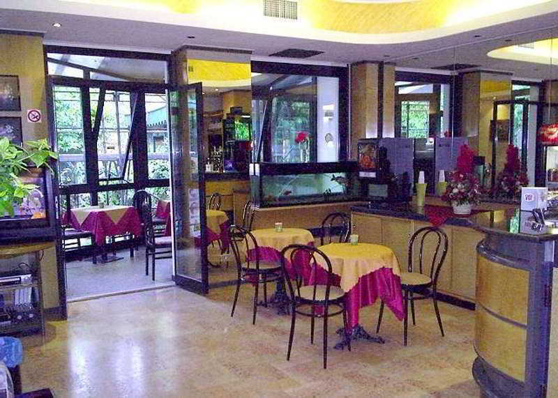 Hotel Adler Milan Exterior photo